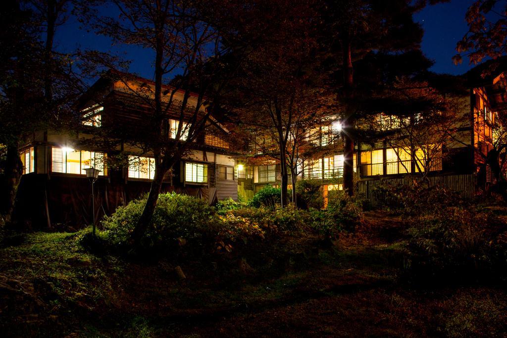 ホテル 城山館 白河市 エクステリア 写真